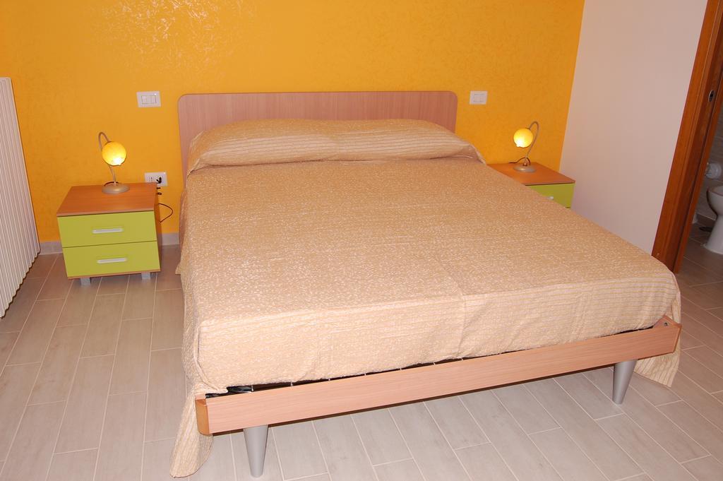 B&B Fenix Trani Quarto foto